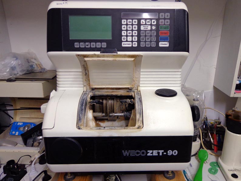 Krüger Optik | Weco Automat CNC 1090 WECO ZET 90